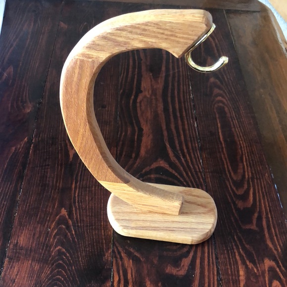 Wooden Handcrafted Banana Holder! - Picture 5 of 6